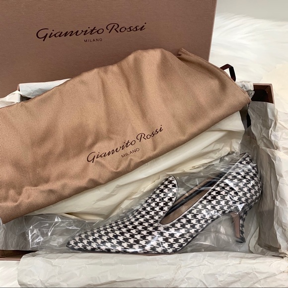 Gianvito Rossi Houndstooth Kitten-Heel Pumps - Picture 2 of 14